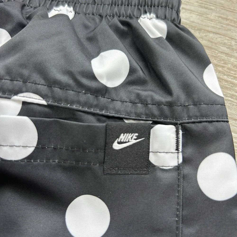NWT NIKE Sportswear Medium JDI Do It White Polka Dot Woven 6